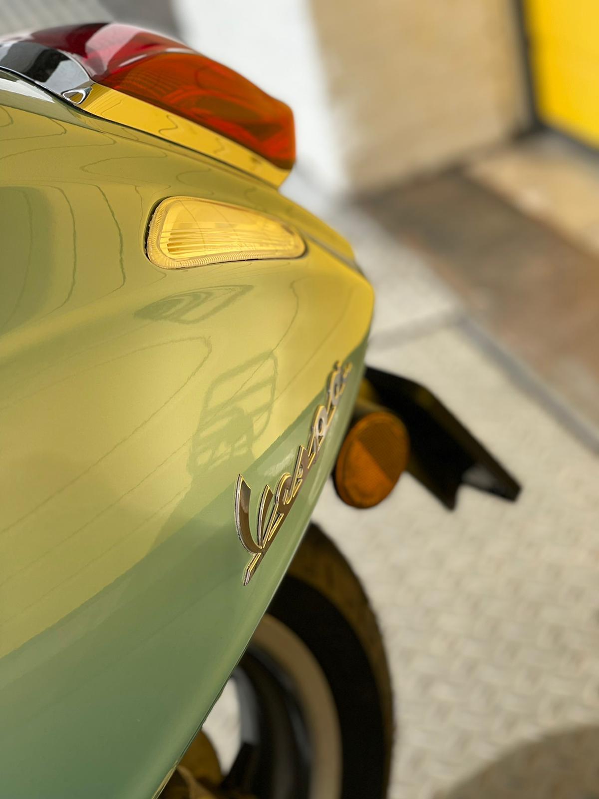 Vespa-16